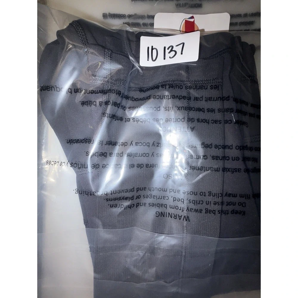 lululemon black mesh panels 4 cropped leggings capri